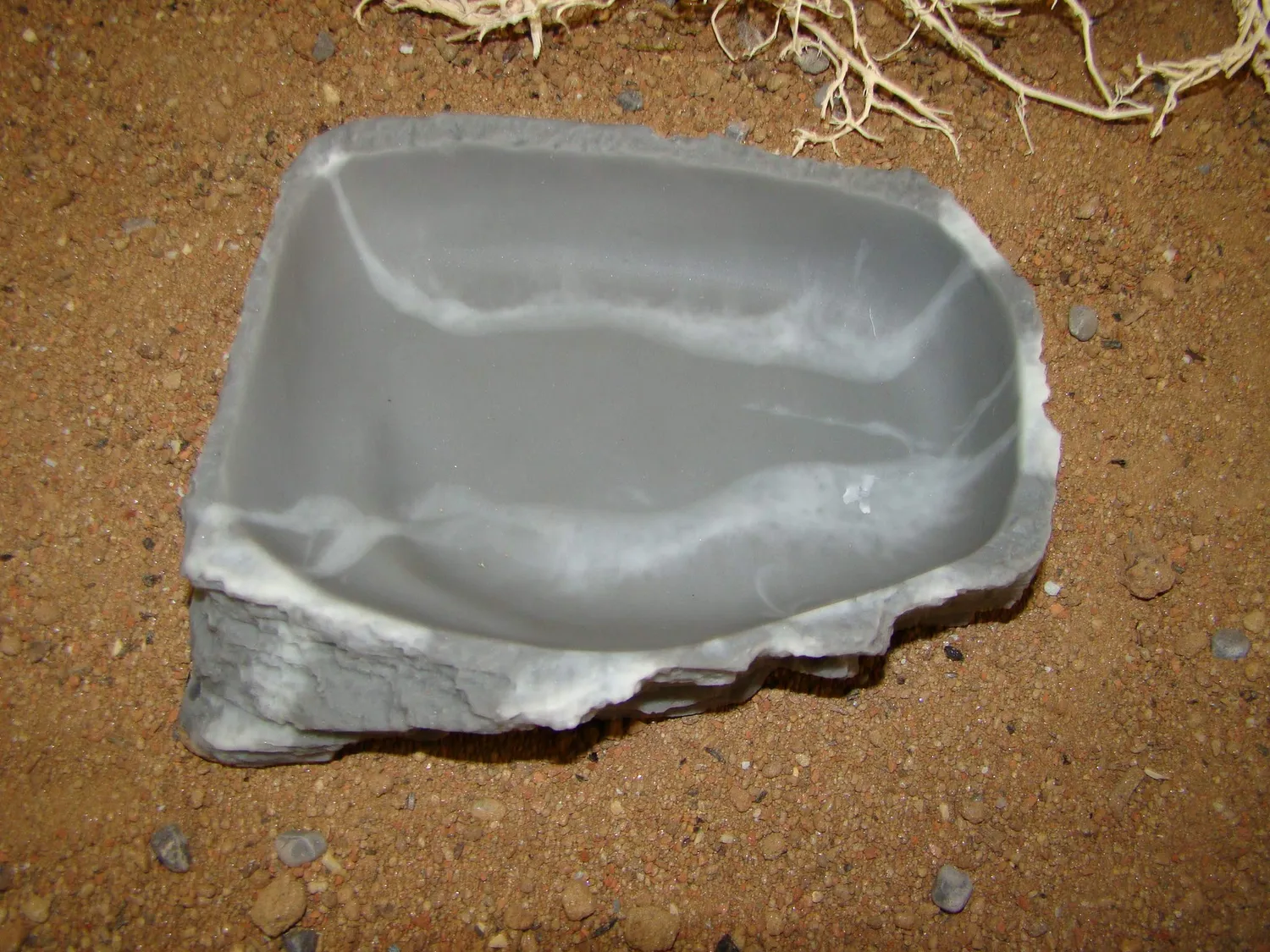Lucky Reptile WDG-8 Corner Dish Terrariennapf